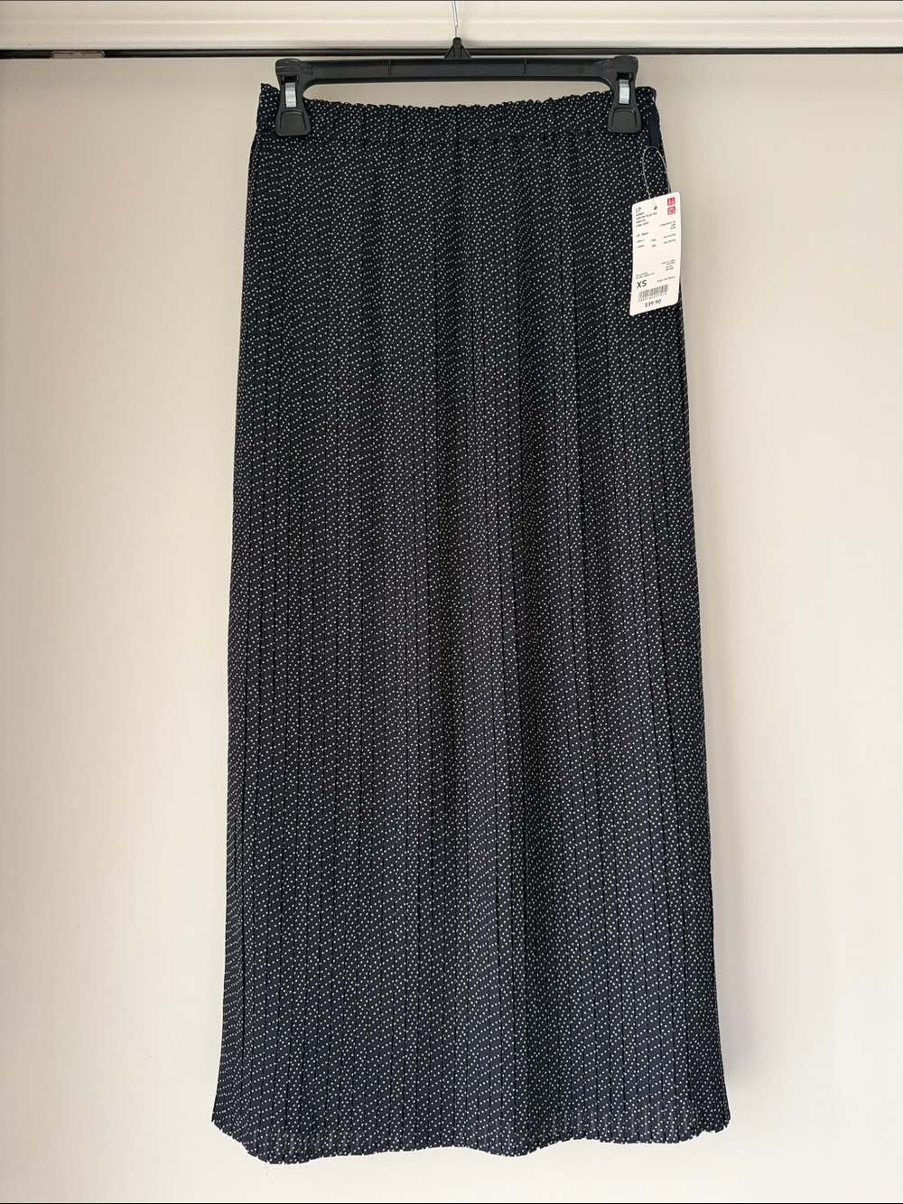 Uniqlo Navy Pleated Midi Skirt with Tiny White Dot Print